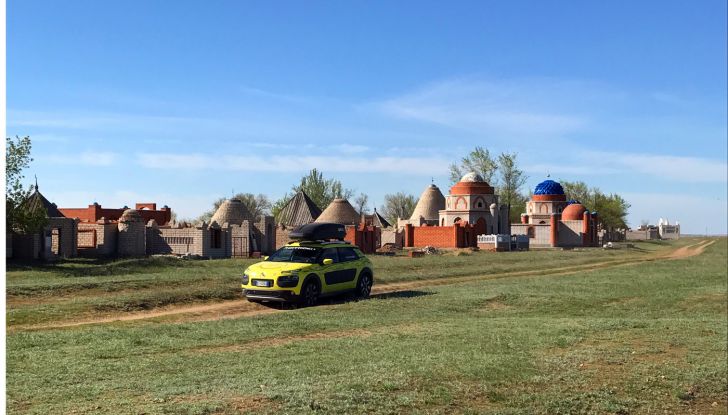 Citroën Avventura Gialla: la C4 Cactus si dirige verso il Kirghizistan - Foto 5 di 6