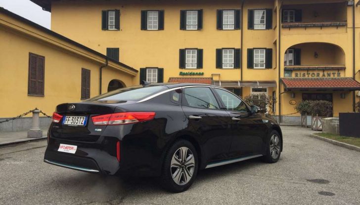 Kia Optima Plug-in Hybrid, prova su strada e impressioni di guida - Foto 3 di 22