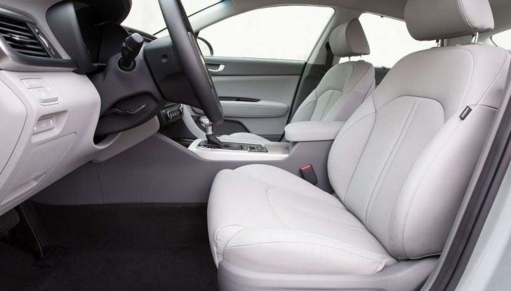 Kia Optima Plug-in Hybrid, prova su strada e impressioni di guida - Foto 15 di 22