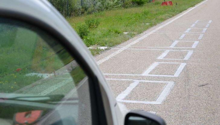 L’autostrada che ricarica le auto elettriche, il prototipo del Politecnico di Torino - Foto 1 di 7
