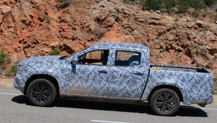 Mercedes-Benz Classe X 2018: il pick-up di lusso in arrivo - Foto 7 di 7