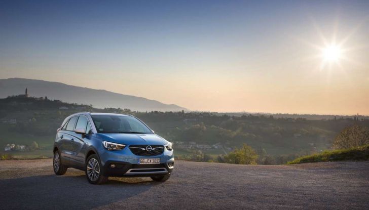 Opel Crossland X, test drive e allestimenti del crossover tedesco - Foto 16 di 38
