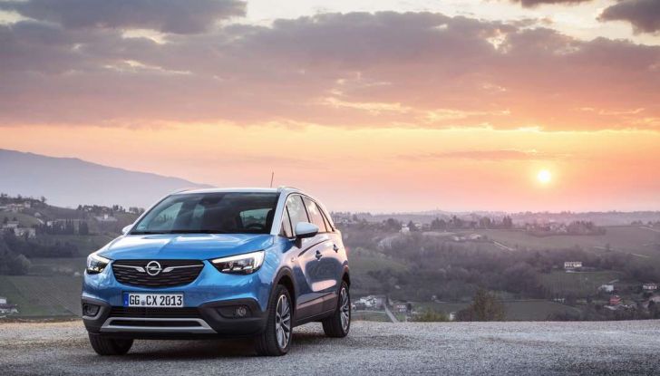 Opel Crossland X, test drive e allestimenti del crossover tedesco - Foto 17 di 38