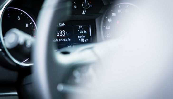 Prova su strada Opel Mokka X GPL: il SUV a tutto gas! - Foto 24 di 35