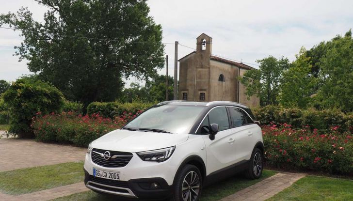 Opel Crossland X, test drive e allestimenti del crossover tedesco - Foto 6 di 38