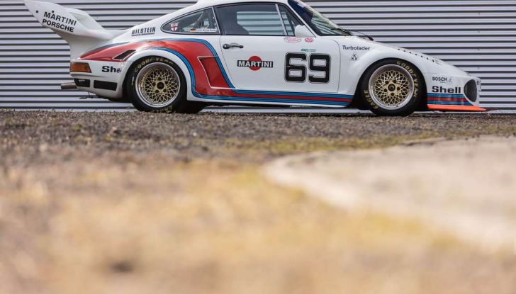 Porsche 935, all’asta un esemplare completo di… Volkswagen T2! - Foto 8 di 35