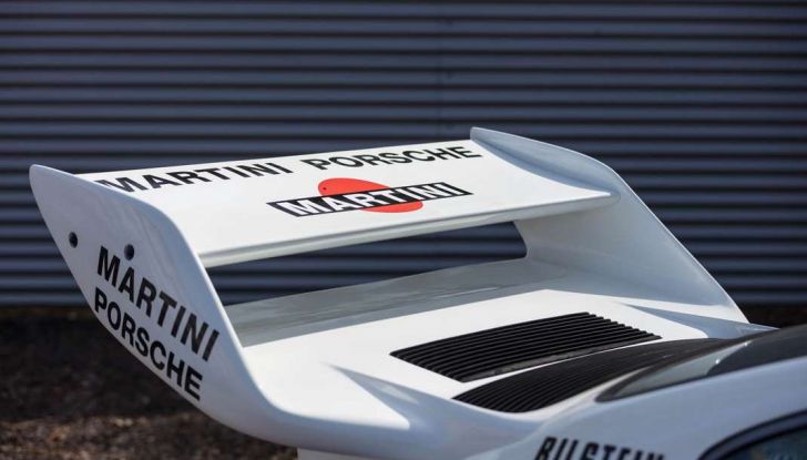 Porsche 935, all’asta un esemplare completo di… Volkswagen T2! - Foto 27 di 35