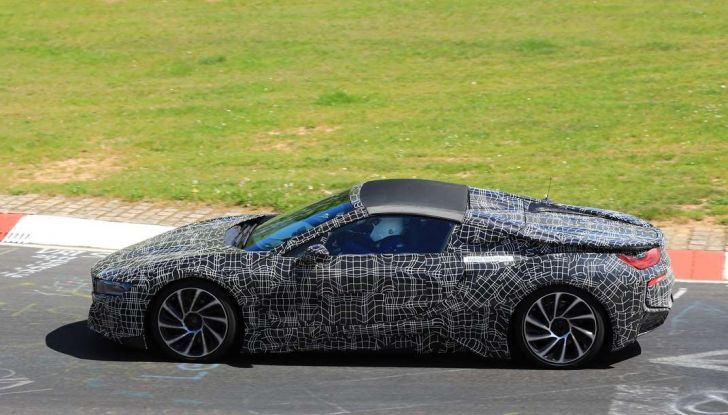 BMW i8 Spyder, prime immagini spia della cabrio tedesca - Foto 26 di 26