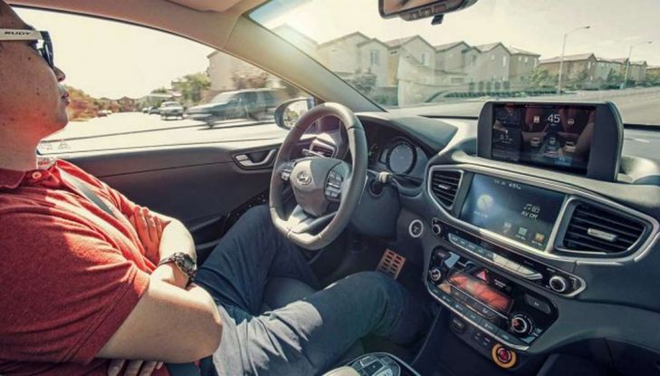 Le prime auto a guida autonoma potrebbero circolare in India - Foto 9 di 9