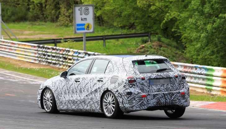 Nuova Mercedes Classe A, immagini spia dei test dinamici - Foto 9 di 9