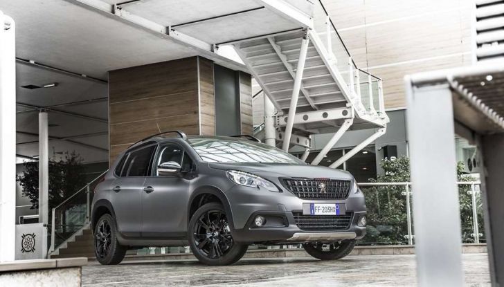 Peugeot 2008 Black Matt, serie speciale del SUV francese - Foto 4 di 9
