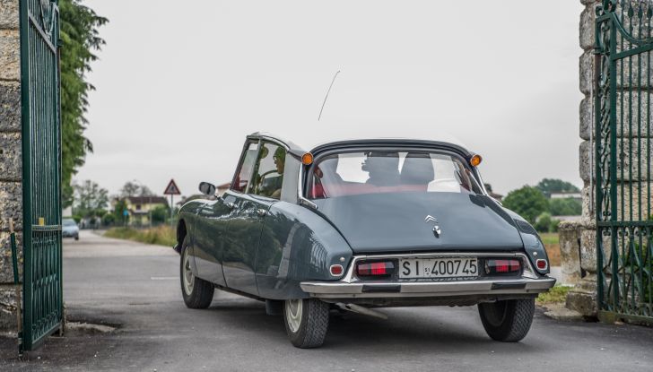 DS 19: la nostra prova su strada della capostipite Deésse - Foto 16 di 17