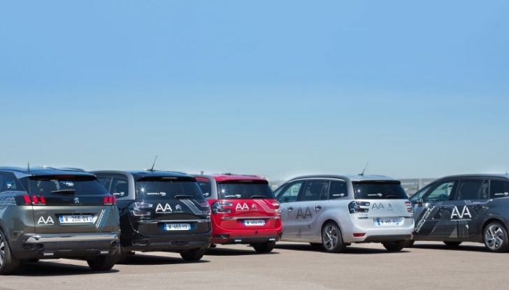 Peugeot e Citroen con la guida autonoma per 200 persone - Foto 3 di 31