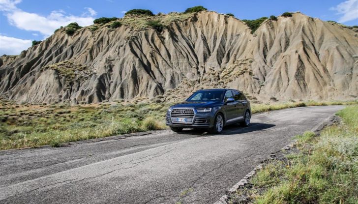 Audi Q: il nostro test dei SUV di Inglostadt in attesa di Q8, Q4 ed E-Tron - Foto 29 di 30