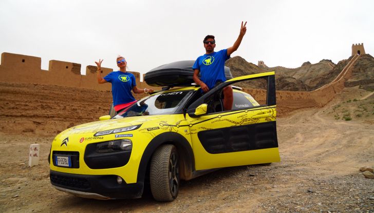 Citroën Avventura Gialla: la C4 Cactus arriva alla Muraglia Cinese - Foto 3 di 8