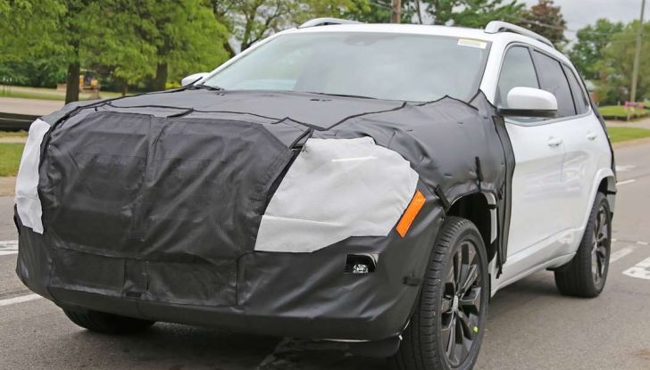 Jeep Cherokee restyling 2018: informazioni e gamma motori - Foto 15 di 21