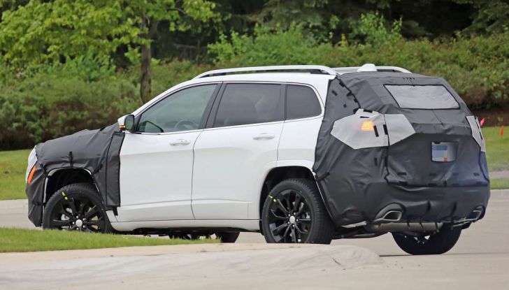 Jeep Cherokee restyling 2018: informazioni e gamma motori - Foto 11 di 21