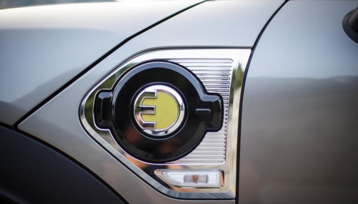 Prova su strada Mini Cooper S E Countryman All4, a voi l’ibrida Plug-In - Foto 23 di 35