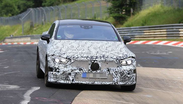 Mercedes AMG GT4 2018 - Foto 4 di 11