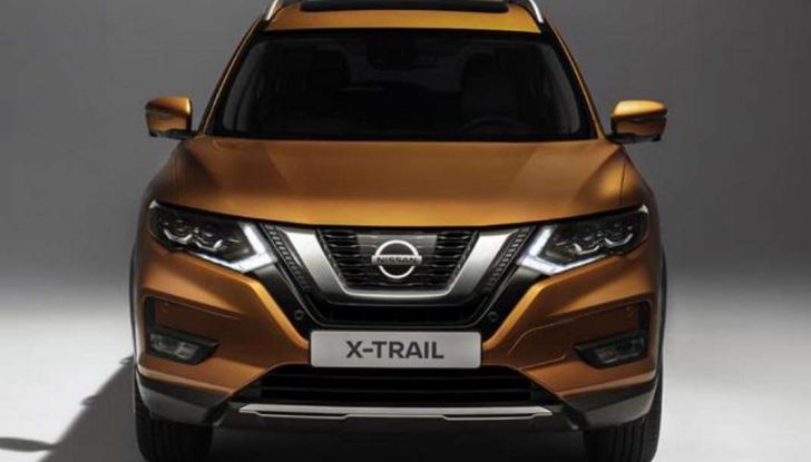 Nissan X-Trail restyling: versioni a 5 e 7 posti anche 4×4 - Foto 5 di 9