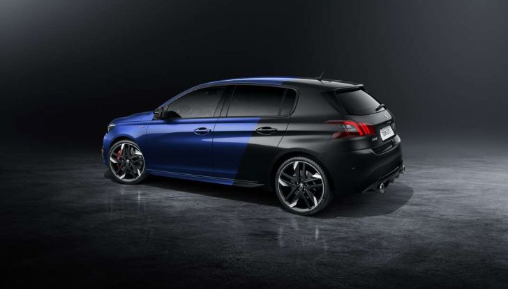 La Casa del Leone rampante rinnova la sofisticata Peugeot 308 - Foto 6 di 12