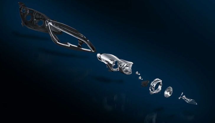 La Casa del Leone rampante rinnova la sofisticata Peugeot 308 - Foto 10 di 12