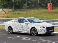 Nuova Opel Insignia OPC, primi test al Nurburgring