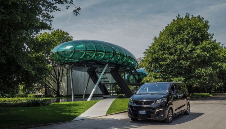 Peugeot Traveller, prova su strada attraverso le vie del gusto - Foto 1 di 14