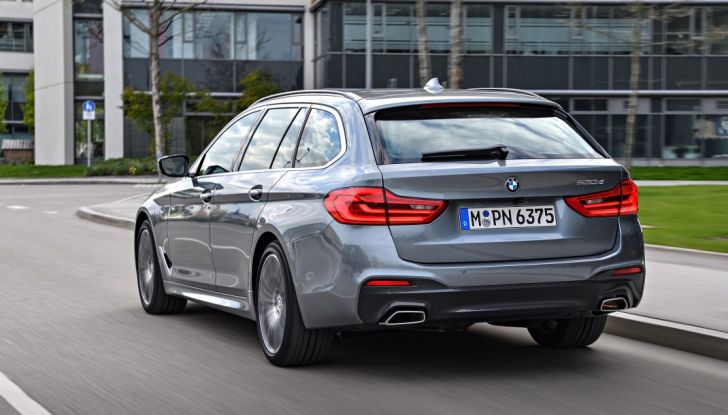 Nuova BMW Serie 5 Touring: Business Class su quattro ruote - Foto 8 di 31