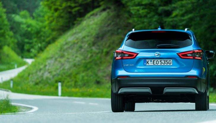 Nuova Nissan Qashqai 2017: prova su strada, nuovi motori e più comfort - Foto 18 di 46