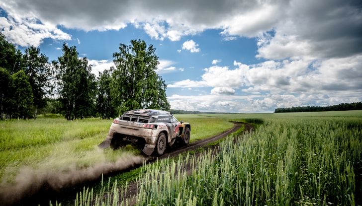Peugeot non si stanca di salire sul podio al Silk Way Rally - Foto 2 di 5
