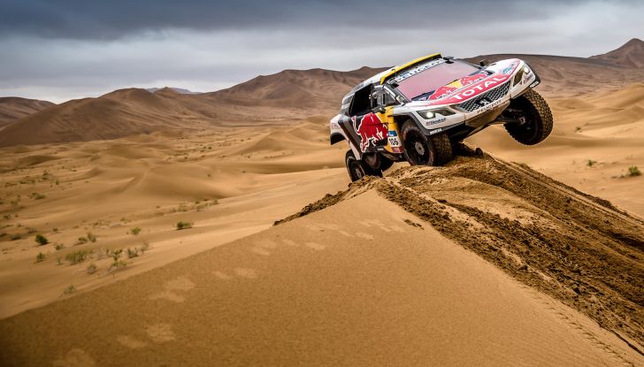 Peugeot comincia ad intravedere il traguardo del Silk Way Rally - Foto 1 di 4