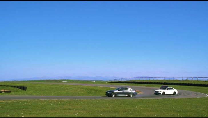 Alfa Romeo Giulia: un guasto nella sfida contro BMW M3 e Mercedes C63 AMG - Foto 16 di 29