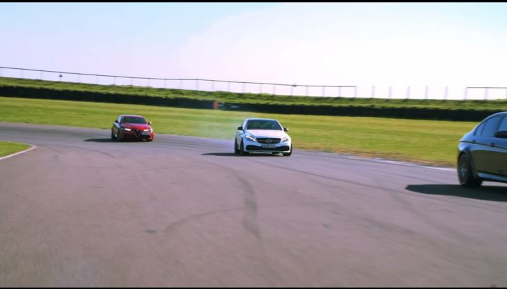 Alfa Romeo Giulia: un guasto nella sfida contro BMW M3 e Mercedes C63 AMG - Foto 23 di 29