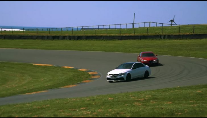 Alfa Romeo Giulia: un guasto nella sfida contro BMW M3 e Mercedes C63 AMG - Foto 3 di 29