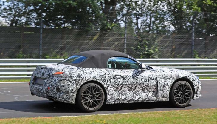 BMW Z5, prime immagini e dettagli della roadster tedesca - Foto 2 di 18
