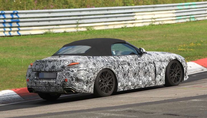 BMW Z5, prime immagini e dettagli della roadster tedesca - Foto 9 di 18