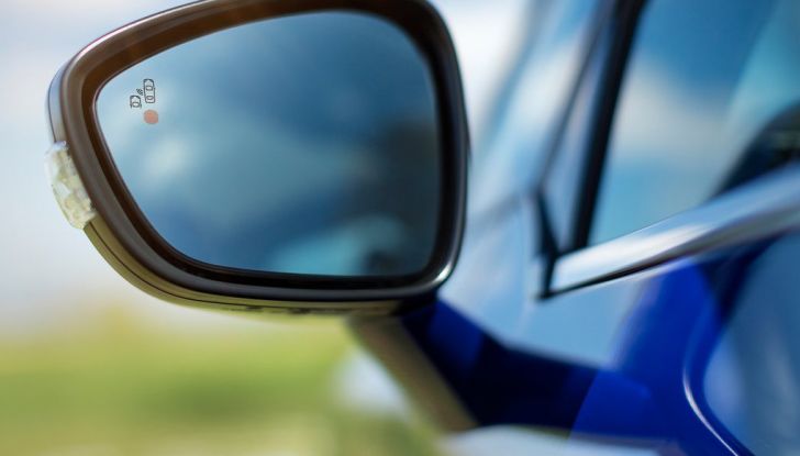 Citroën C4 Picasso supera la barriera di pedaggio autostradale in completa autonomia - Foto 3 di 13