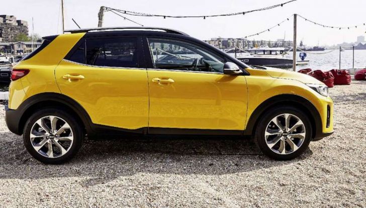 Kia Stonic, prova su strada del crossover urbano compatto - Foto 7 di 11