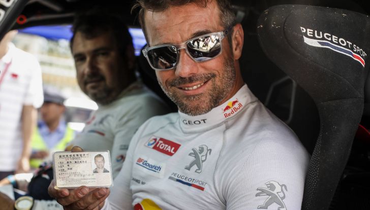 Giro di boa al Silk Way Rally – voce agli uomini Peugeot - Foto 2 di 3