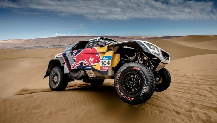 Peugeot salda al comando nella nona tappa del Silk Way Rally - Foto 2 di 4