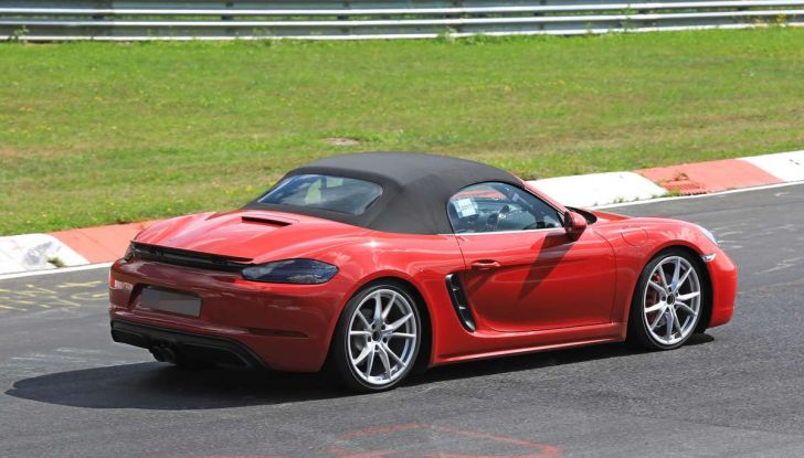Porsche 718 Boxster GTS 2018, primi dettagli - Foto 14 di 19