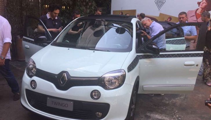 Renault Twingo LA PARISIENNE, serie limitata con prezzi da 14.550 euro - Foto 11 di 15