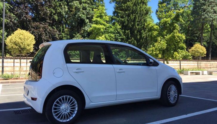 Volkswagen eco up! provata su strada la più ecologica citycar a metano - Foto 36 di 49