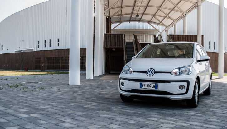 Volkswagen eco up! provata su strada la più ecologica citycar a metano - Foto 6 di 49