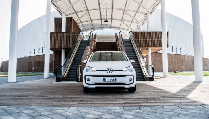 Volkswagen eco up! provata su strada la più ecologica citycar a metano - Foto 23 di 49