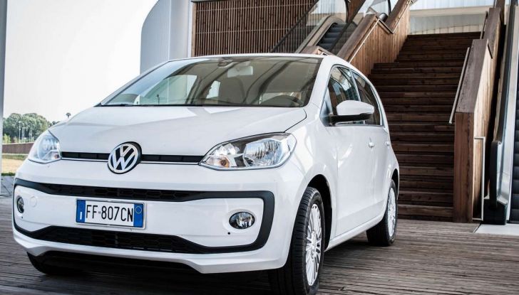 Volkswagen eco up! provata su strada la più ecologica citycar a metano - Foto 17 di 49