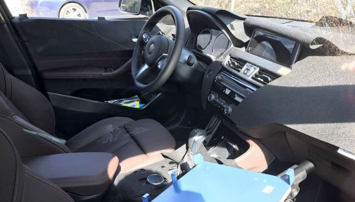 BMW X2 2018, le prime foto spia del SUV coupé - Foto 10 di 14