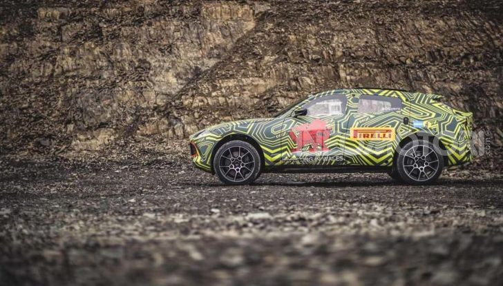 Aston Martin DBX, debutta il SUV di lusso inglese - Foto 9 di 18