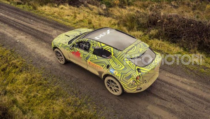 Aston Martin DBX, debutta il SUV di lusso inglese - Foto 2 di 18